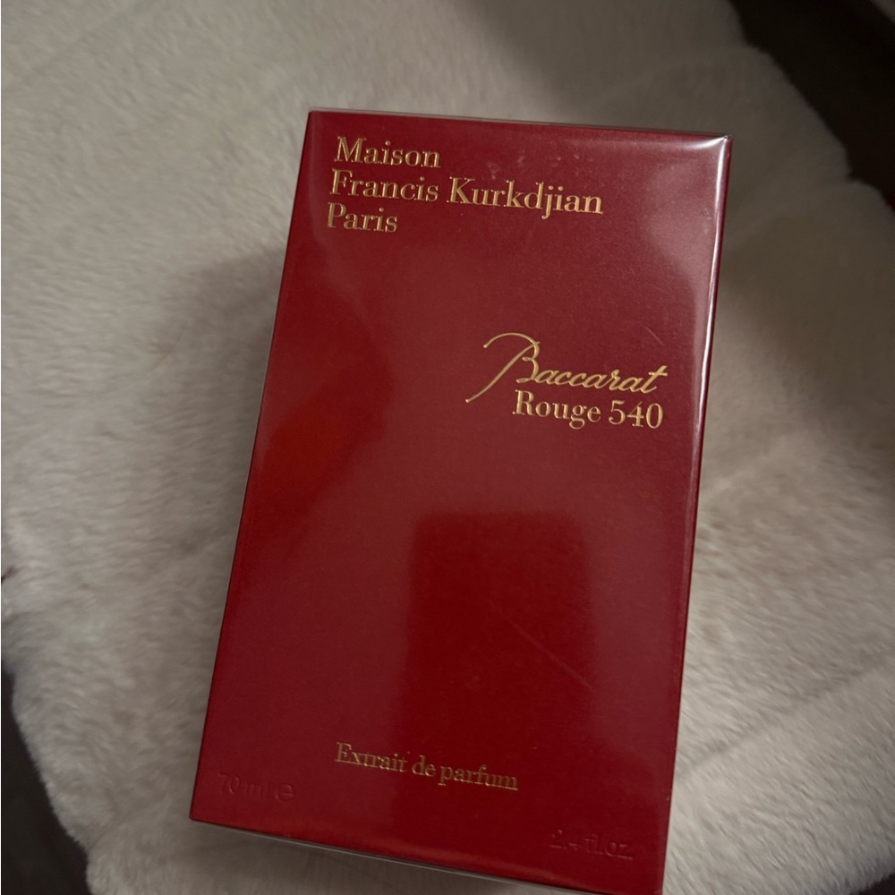 Maison Francis Kurkdjian Baccarat Rouge 540 Extrait - Deep Red with Gold Text
